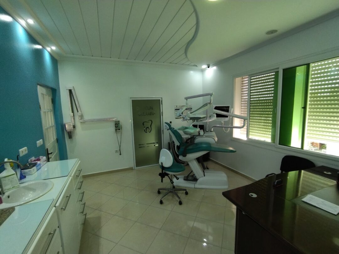 Dr Younis Oulain
